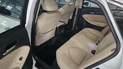 2022 Toyota Avalon 2.5L Touring Premium, белый — фото 7