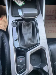 2022 Geely Emgrand 4th Gen 1.5L CVT Premium, белый — фото 15