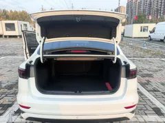 2022 Geely Emgrand 4th Gen 1.5L CVT Premium, белый — фото 18