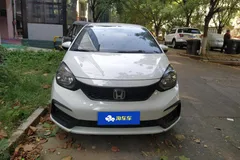 2021 Honda Fit 1.5L CVT, белый — фото 3