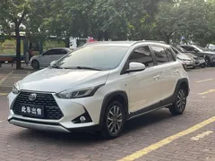 2021 Toyota Yaris L Zhixuan 1.5L CVT Luxury, белый — фото 1