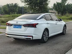 2022 Nissan Teana 2.0L XL-Upr Premium, белый — фото 9