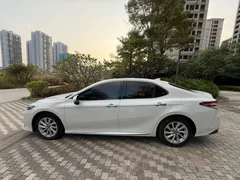 2023 Toyota Camry 2.0G Luxury, белый — фото 7