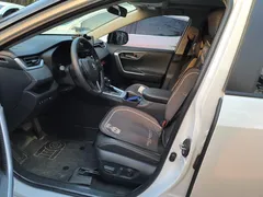 2023 Toyota RAV4 2.0L CVT 2WD Fashion Plus, белый — фото 9
