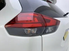 2021 Nissan X-Trail 2.5L XL CVT 4WD, белый — фото 20