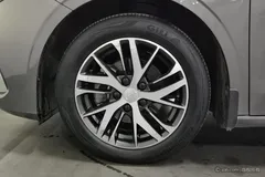 2022 Geely Emgrand 4th Gen 1.5L MT Elite — фото 5