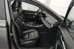 2022 Geely Emgrand 4th Gen 1.5L MT Elite — фото 21