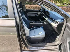2022 Geely Emgrand 4th Gen 1.5L CVT Flagship — фото 6