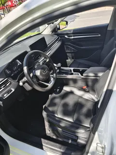 2022 Geely Emgrand 4th Gen 1.5L CVT Luxury, белый — фото 4