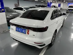2022 Geely Emgrand 4th Gen 1.5L CVT Flagship, белый — фото 10