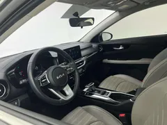2023 Kia Cerato 1.5L IVT Luxury — фото 15