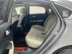 2023 Kia Cerato 1.5L IVT Luxury — фото 18