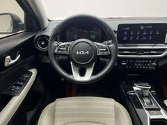 2023 Kia Cerato 1.5L IVT Luxury — фото 20