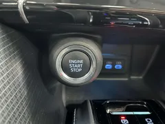 2022 Toyota Venza 2.0L CVT 2WD Premium, белый — фото 8