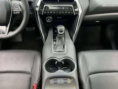 2022 Toyota Venza 2.0L CVT 2WD Premium, белый — фото 9