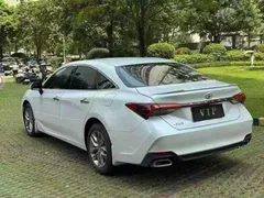 2021 Toyota Avalon 2.5L Luxury, белый — фото 7