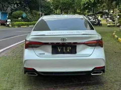 2021 Toyota Avalon 2.5L Luxury, белый — фото 8