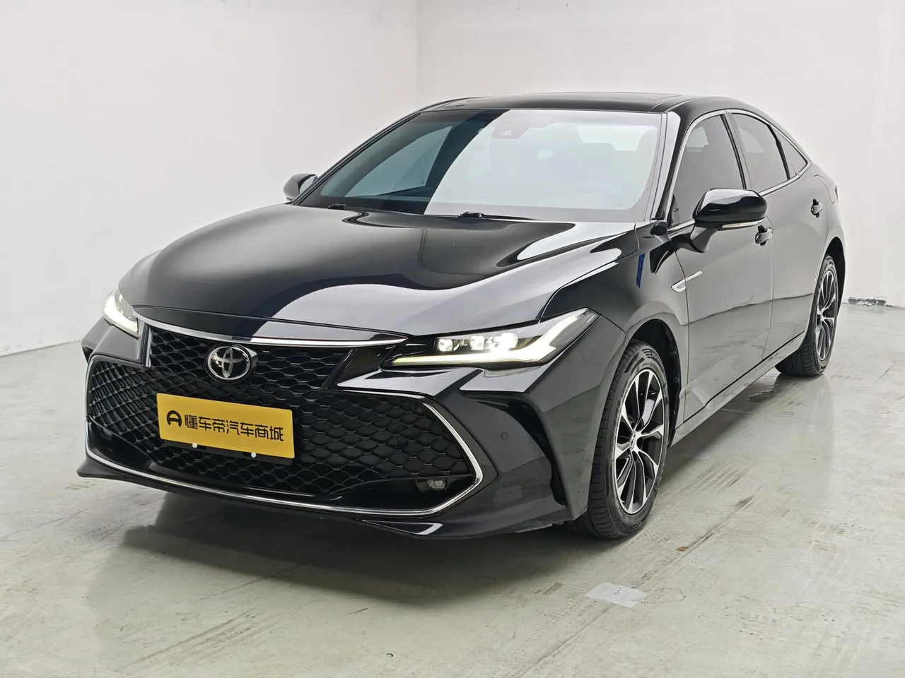 2022 Toyota Avalon 2.5L Entry