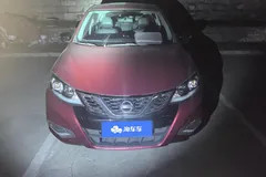 2021 Nissan Tiida 1.6L CVT, красный — фото 3