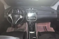 2021 Nissan Tiida 1.6L CVT, красный — фото 14