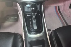 2021 Nissan Tiida 1.6L CVT, красный — фото 16