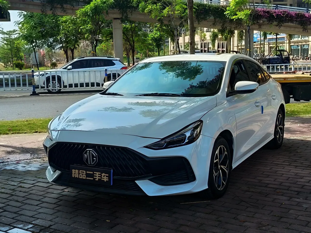 2021 MG MG5 180DVVT CVT Youth Luxury
