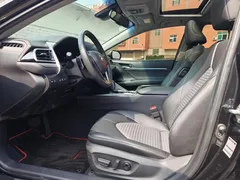 2023 Toyota Camry 2.5S Knight Edition, чёрный — фото 5