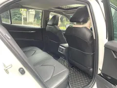 2021 Toyota Camry 2.5S Fashion, белый — фото 9