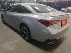 2022 Toyota Avalon 2.5L Luxury — фото 3