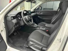 2023 Honda Vezel 1.5L CVT Tech, белый — фото 16