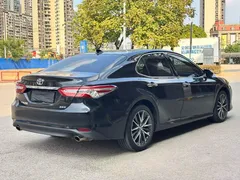 2021 Toyota Camry 2.5G Luxury, чёрный — фото 3