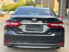 2021 Toyota Camry 2.5G Luxury, чёрный — фото 5