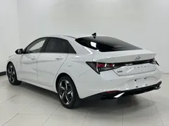 2022 Hyundai Elantra 1.5L CVT GLX Elite, белый — фото 6
