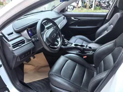 2021 Geely Emgrand UP 1.5L CVT Comfort, белый — фото 7