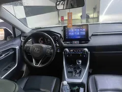 2022 Toyota RAV4 2.0L CVT 2WD Fashion, белый — фото 5