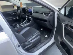 2022 Toyota RAV4 2.0L CVT 2WD Fashion, белый — фото 7