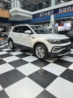 2021 Volkswagen Tacqua 1.5L AT Comfort, белый — фото 2