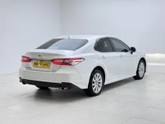 2022 Toyota Camry 2.0G Luxury, белый — фото 7