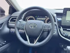 2022 Toyota Camry 2.0G Luxury, белый — фото 10