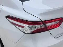 2022 Toyota Camry 2.0G Luxury, белый — фото 19
