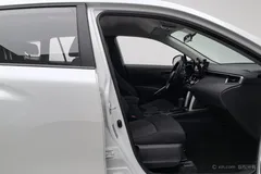 2023 Toyota Frontlander 2.0L CVT Elite, белый — фото 22