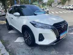 2022 Nissan Kicks 1.5L XV CVT Luxury, белый — фото 3