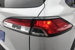 2023 Toyota Frontlander 2.0L CVT Leading, белый — фото 8
