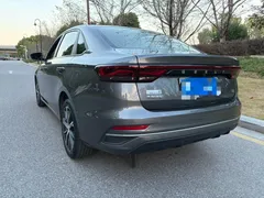 2023 Geely Emgrand 4th Gen Champion 1.5L CVT Flagship — фото 4