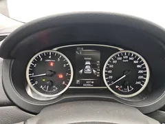 2021 Nissan Tiida 1.6L CVT, красный — фото 8