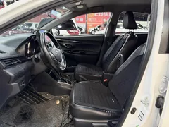 2022 Toyota Yaris L Zhixuan X 1.5L CVT Luxury Plus, белый — фото 5