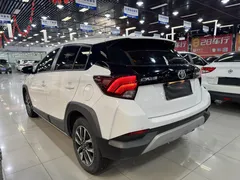 2022 Toyota Yaris L Zhixuan X 1.5L CVT Luxury Plus, белый — фото 7