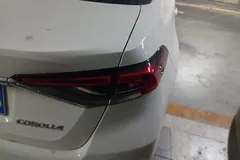 2021 Toyota Corolla 1.5L CVT Elite, белый — фото 8