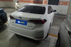 2021 Toyota Corolla 1.5L CVT Elite, белый — фото 9