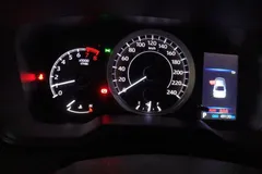 2021 Toyota Corolla 1.5L CVT Elite, белый — фото 17
